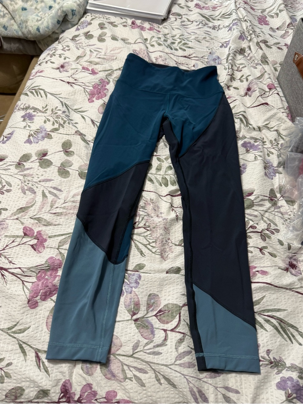 lululemon athletica Girls' Colorblock Leggings in Teal & Navy